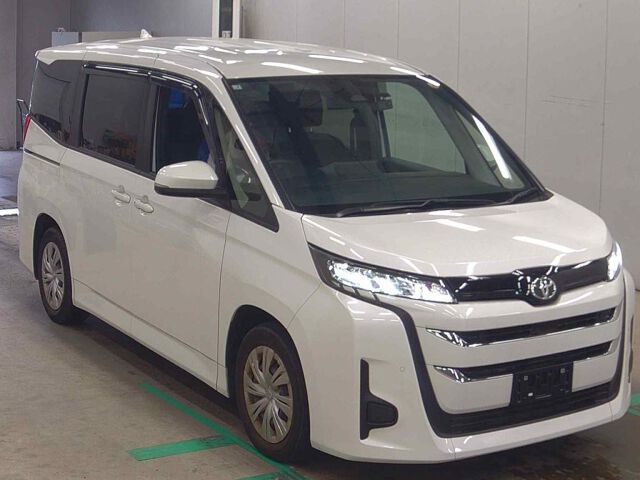 2025 Toyota Noah X Japan auction vehicle