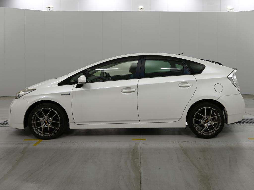 2015 Toyota Prius S Touring Selection auction photo 4