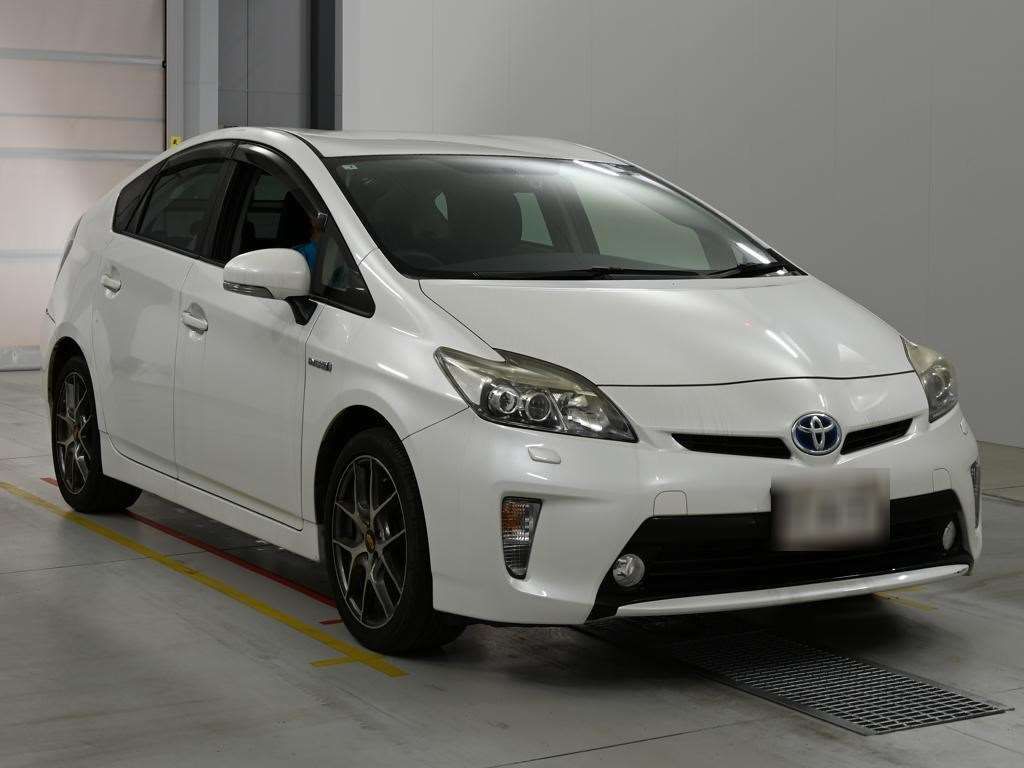 2015 Toyota Prius S Touring Selection auction photo 5
