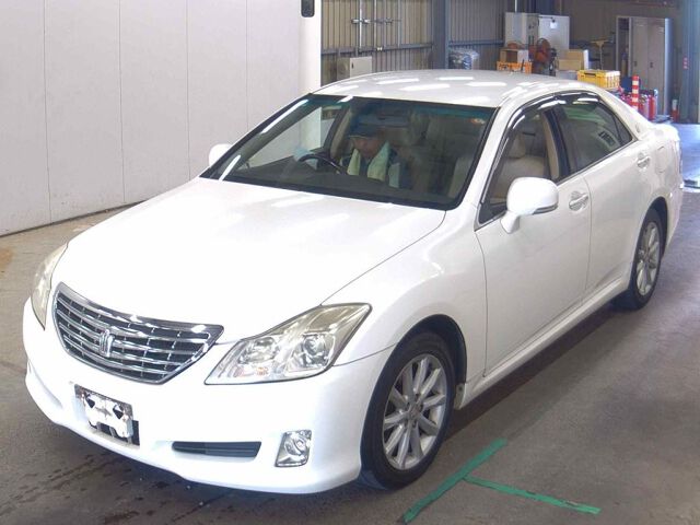 2008 Toyota Crown R Saloon Navigation Package auction photo 4