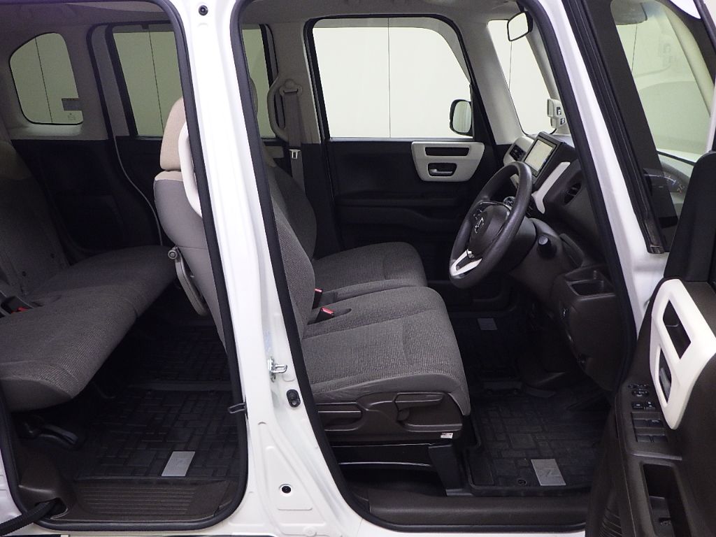 2021 Honda N-BOX L auction photo 6
