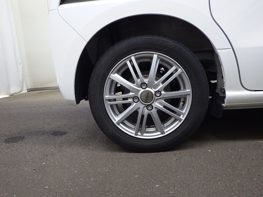 2021 Honda N-BOX L auction photo 9