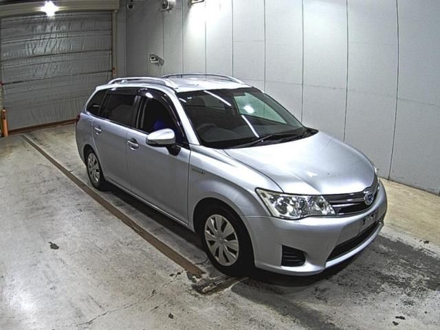 2014 Toyota Corolla Fielder ハイブリッドG Japan auction vehicle