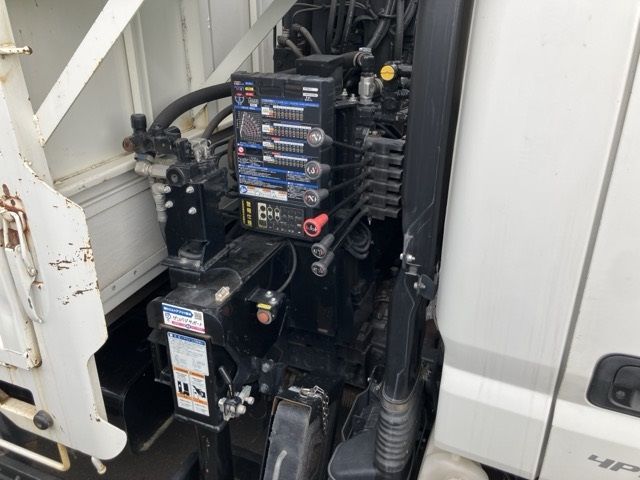2022 Mitsubishi Fuso Canter Flat crane, 5-tier auction photo 21