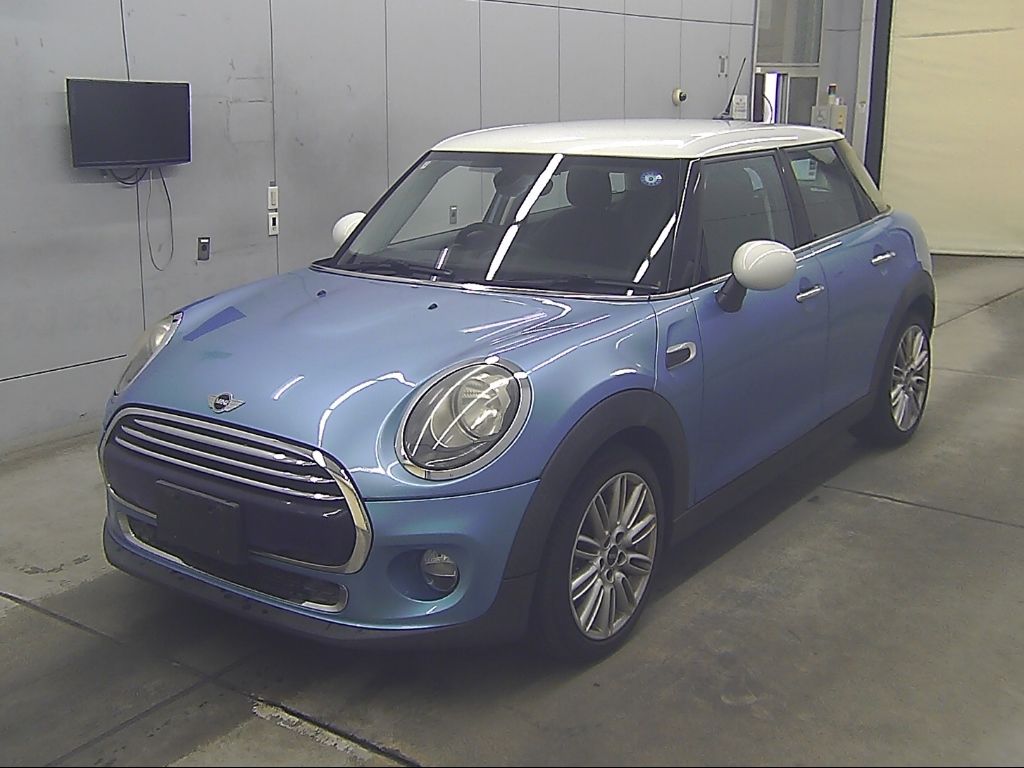 2015 MINI ミニ 5D Cooper auction photo 4