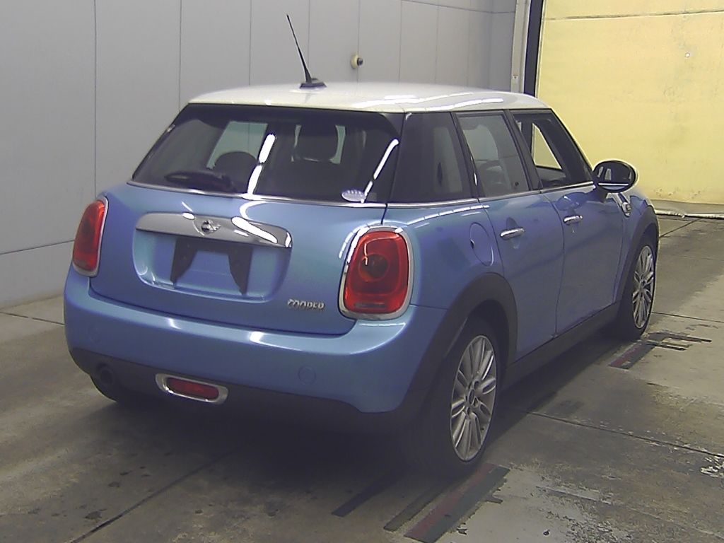2015 MINI ミニ 5D Cooper auction photo 2