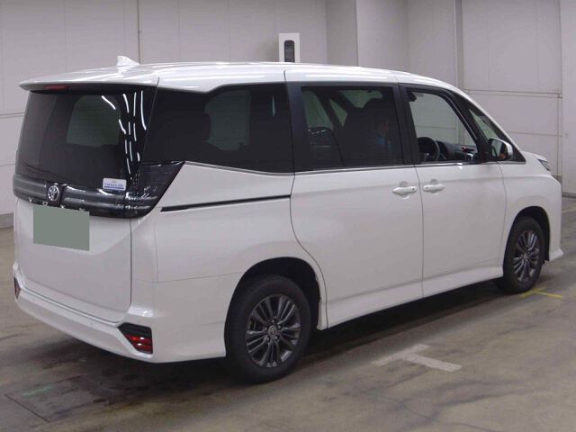 2025 Toyota Voxy S-Z 4WD auction photo 5