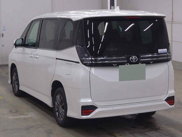 2025 Toyota Voxy S-Z 4WD auction photo 2