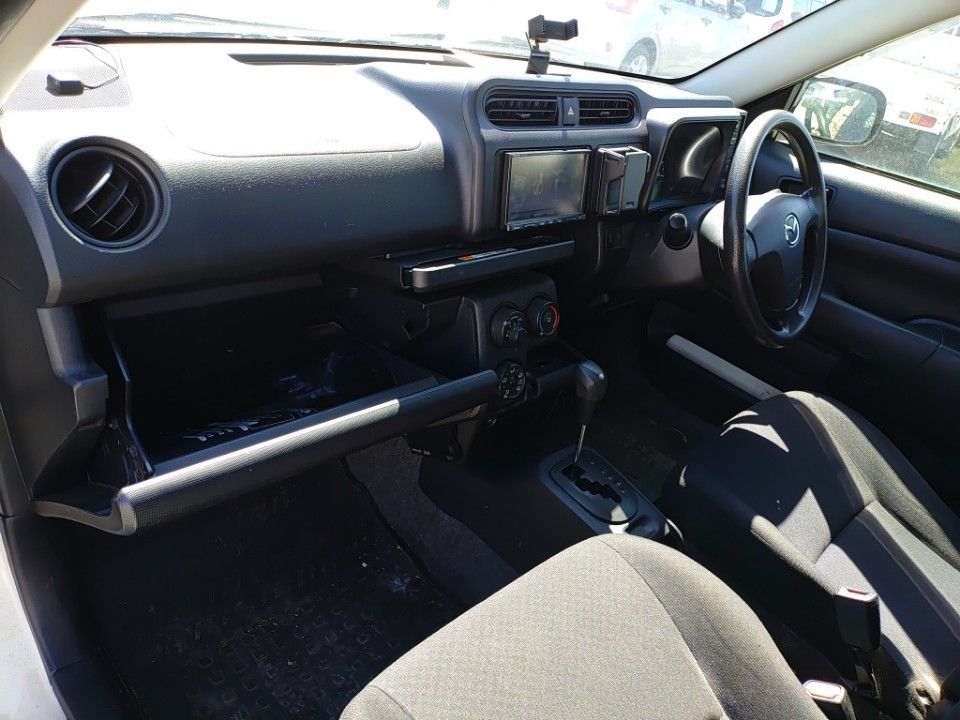 2019 Mazda ファミリア auction photo 16