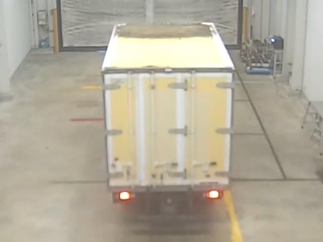 2018 Mitsubishi Fuso Canter Refrigerated and frozen trucks auction photo 3