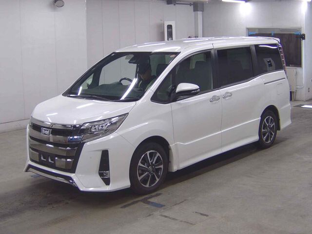 2019 Toyota Noah SI WXB 2 auction photo 4