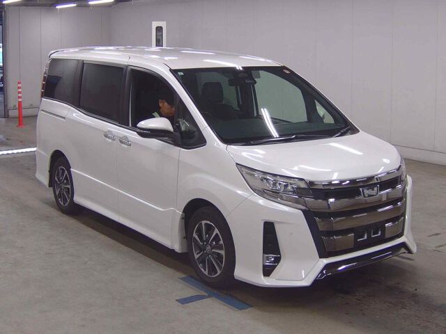 2019 Toyota Noah SI WXB 2 Japan auction vehicle