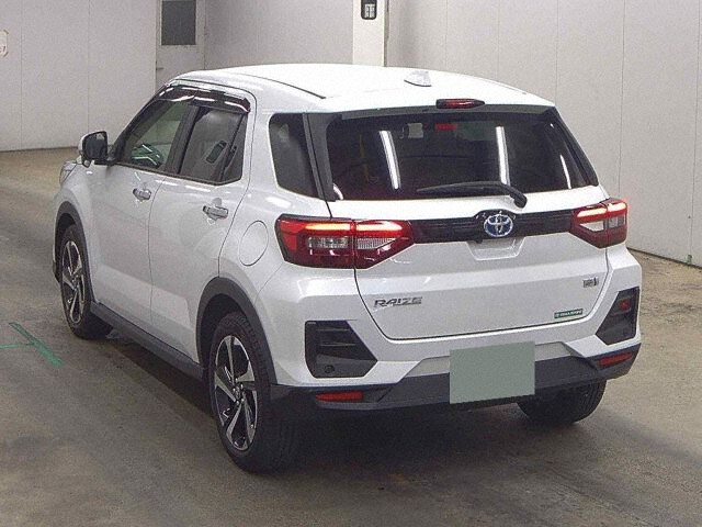 2024 Toyota Raize Hybrid Z auction photo 2