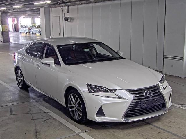 2017 Lexus IS 300h Japan auction vehicle