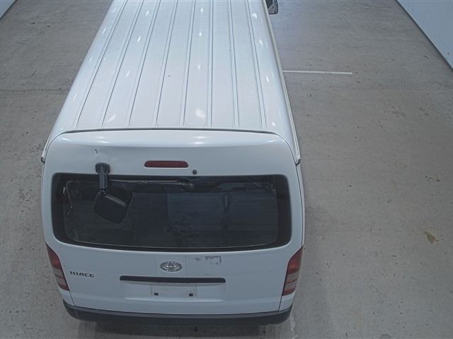 2005 Toyota Hiace 4WD auction photo 3