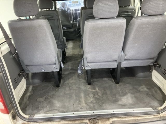 2005 Toyota Hiace 4WD auction photo 12