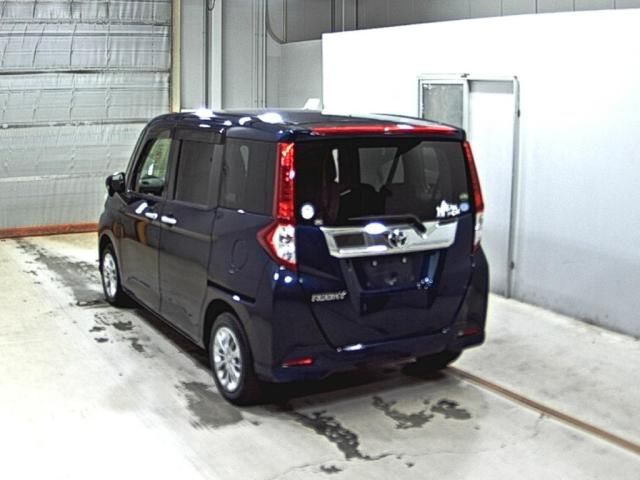 2019 Toyota Roomy G コージーエディション auction photo 2