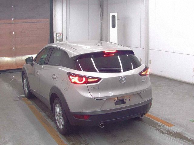 2022 Mazda CX-3 15Sアーバンドレッサ auction photo 2