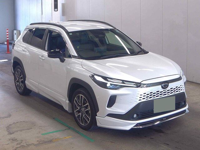 Japan Auction Vehicles 8 2025 Toyota Corolla Cross ハイブリッドZ auction photo
