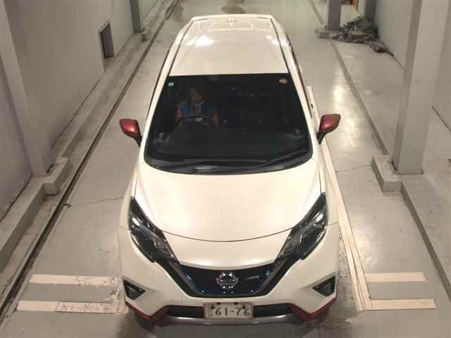 2017 Nissan Note e-パワーニスモ auction photo 6