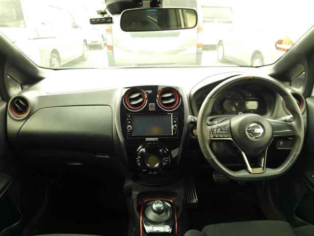 2017 Nissan Note e-パワーニスモ auction photo 8