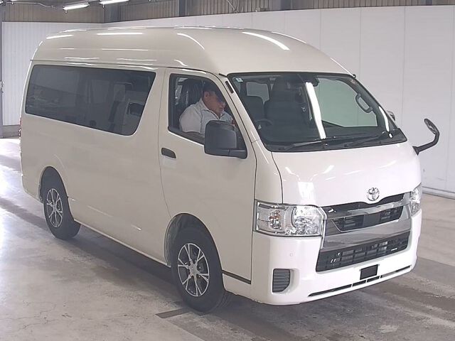Japan Auction Vehicles 8 2025 Toyota Hiace ロングDX GLパッケ auction photo