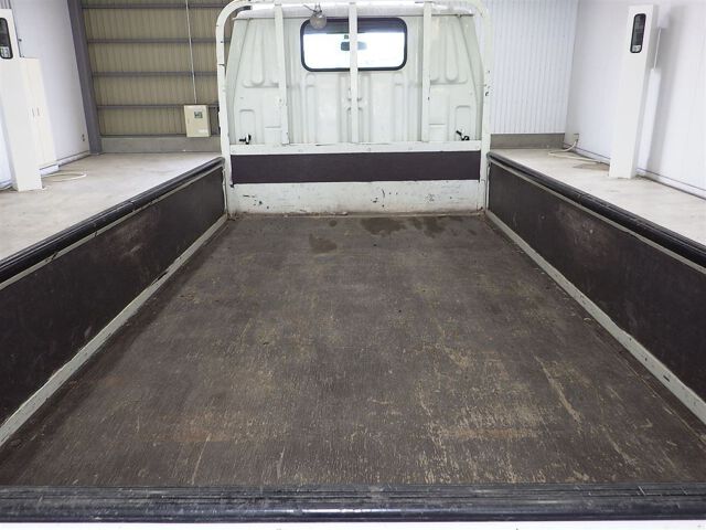 1992 Toyota Hiace auction photo 3