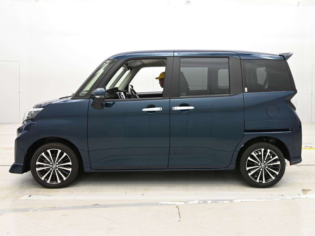2025 Toyota Roomy Custom G-T auction photo 4