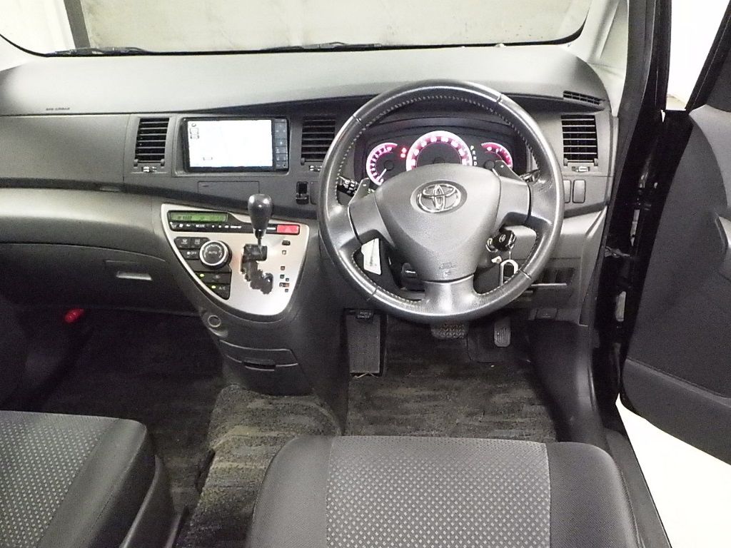 2007 Toyota Isis Platana auction photo 3