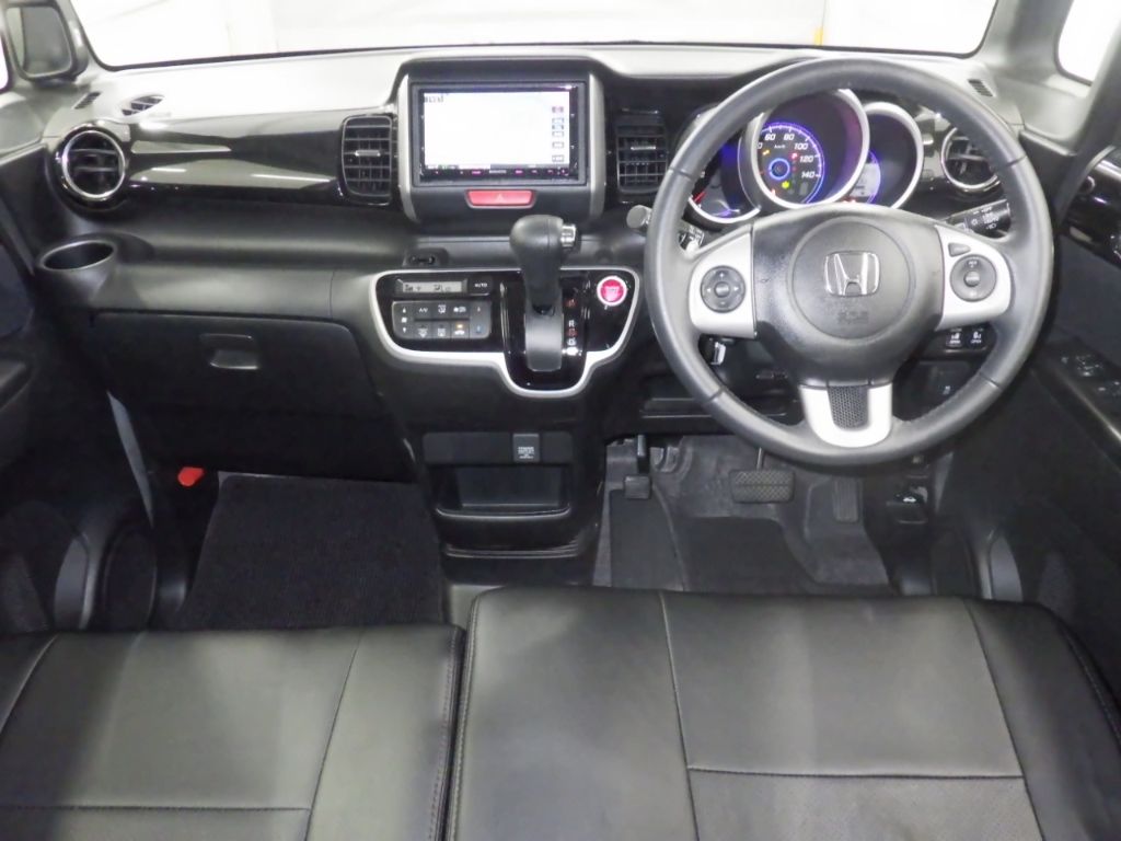 2014 Honda N-BOX Custom Turbo SS Package auction photo 3