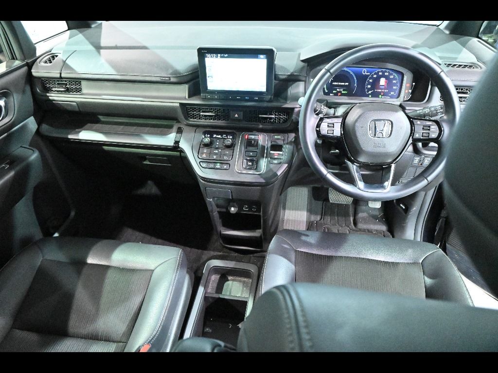 2015 Toyota Corolla Axio 1.5G auction photo 3