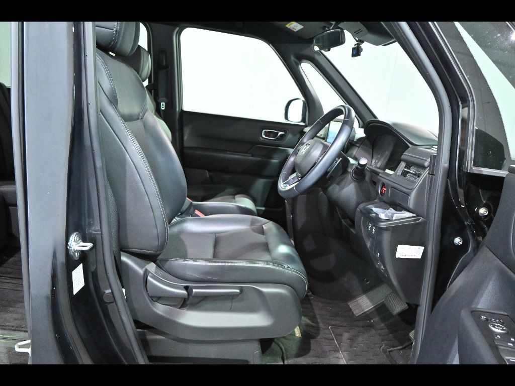 2015 Toyota Corolla Axio 1.5G auction photo 6