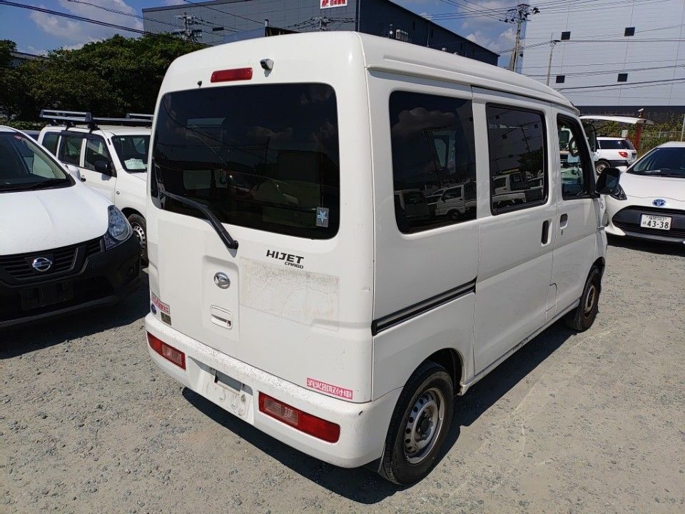 2016 Daihatsu ハイゼット カーゴ auction photo 2