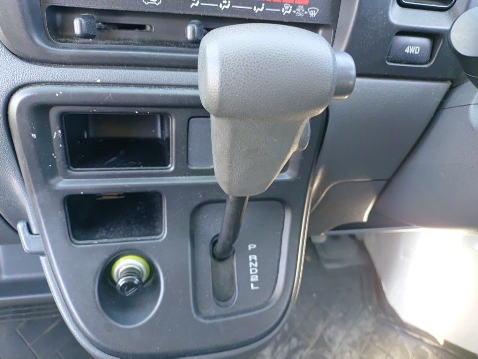 2016 Daihatsu ハイゼット カーゴ auction photo 12