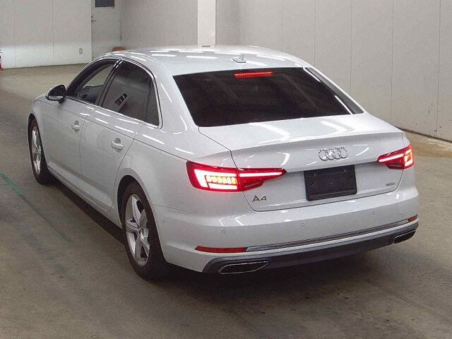 2019 Audi A4 35TFSIスポーツ auction photo 2