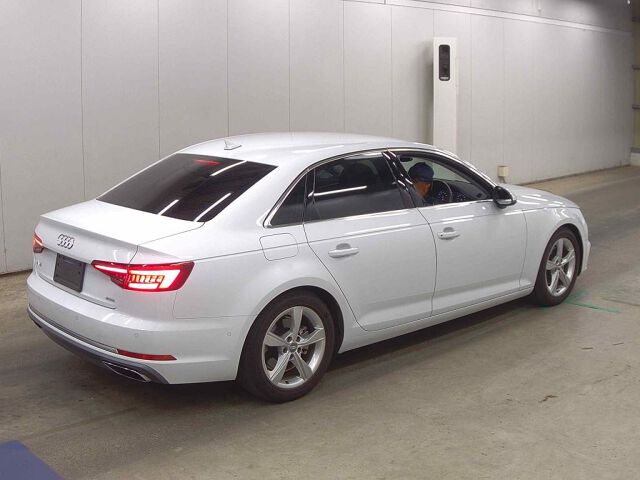 2019 Audi A4 35TFSIスポーツ auction photo 5