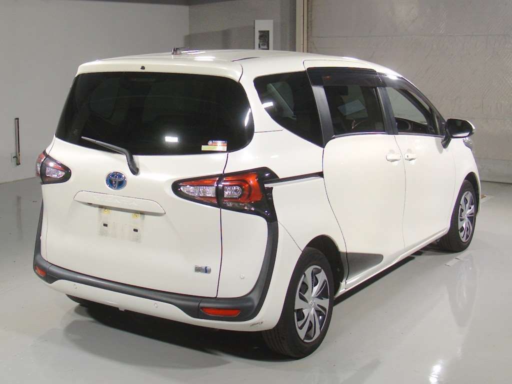 2022 Toyota Sienta ハイブリッドファンベースG クエロ auction photo 2