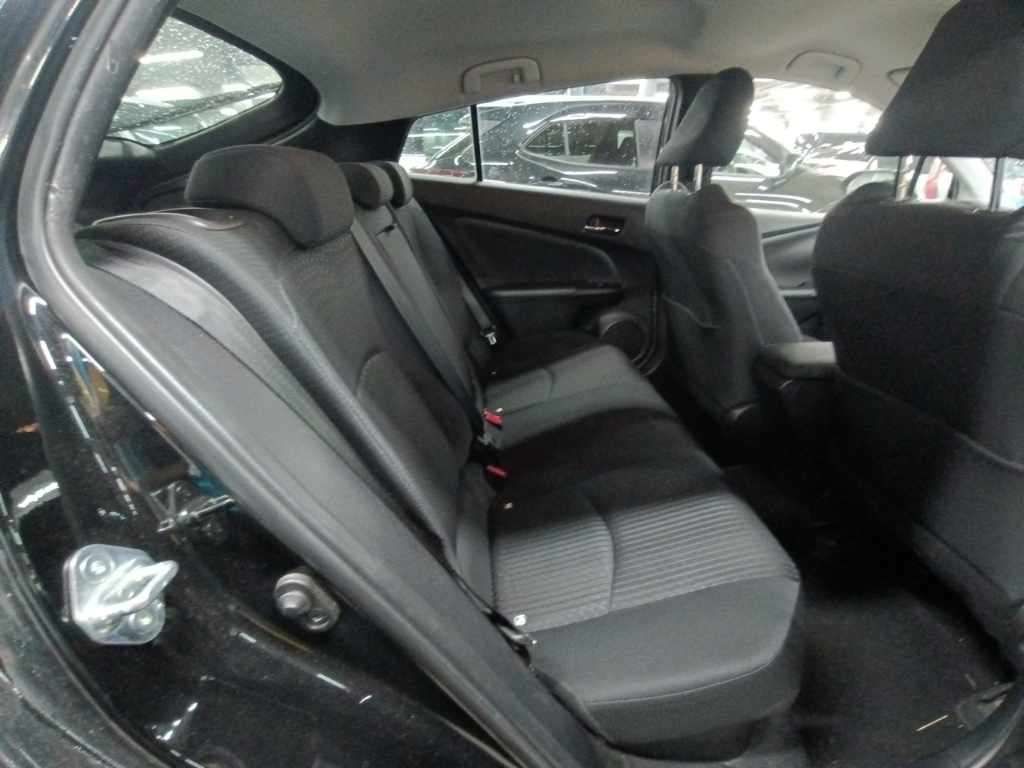 2018 Toyota Prius S auction photo 12
