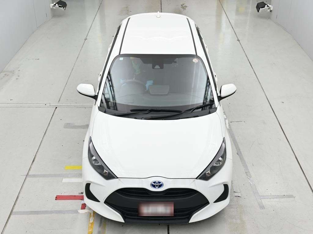 2023 Toyota Yaris ハイブリッドX auction photo 7