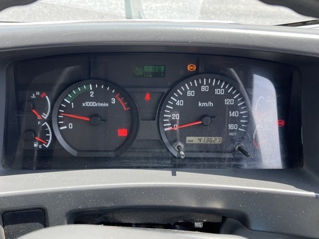 2009 Isuzu Forward ジンカイ auction photo 7