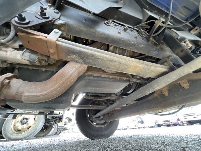 2009 Isuzu Forward ジンカイ auction photo 11