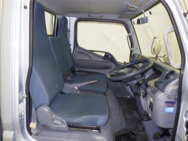2013 Mitsubishi Fuso Canter Flatbed auction photo 5