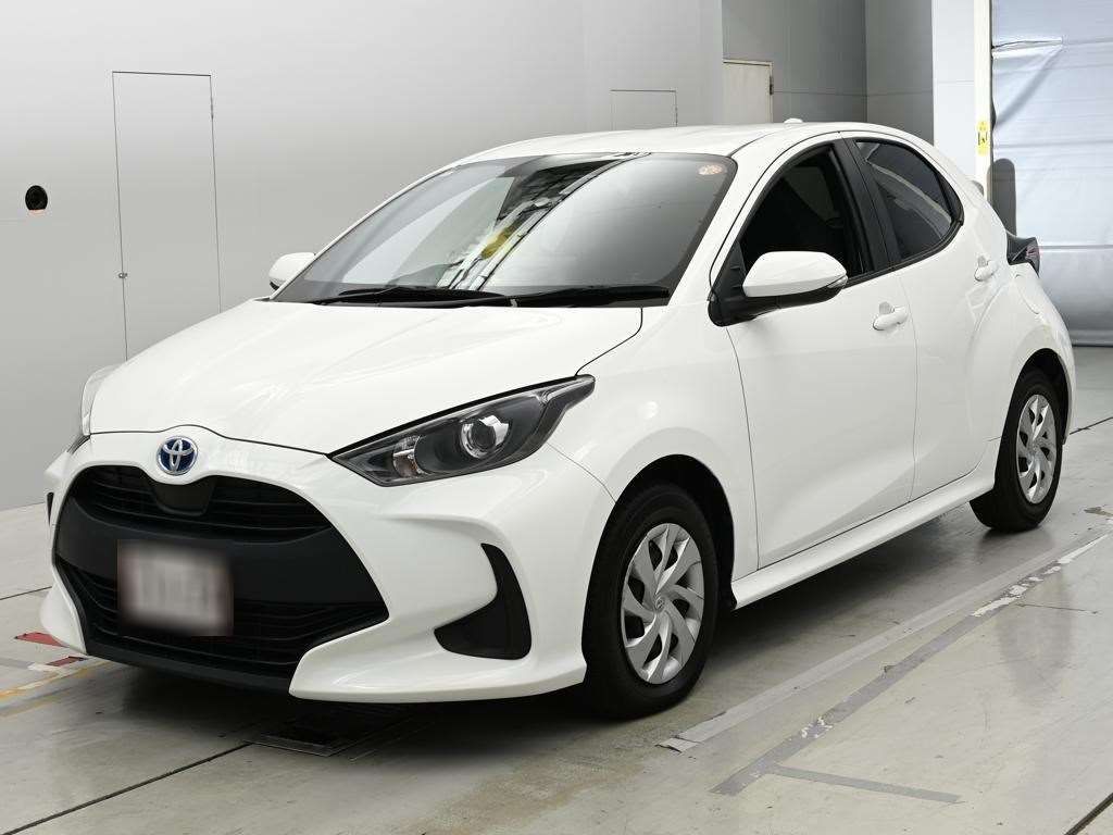 Japan Auction Vehicles 14 2023 Toyota Yaris ハイブリッドX auction photo