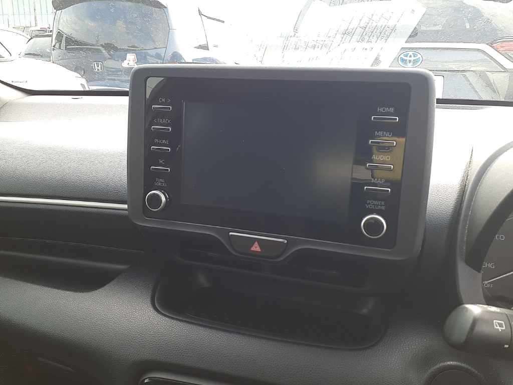 2023 Toyota Yaris ハイブリッドX auction photo 12