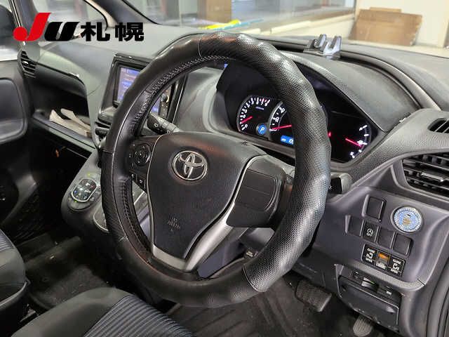 2015 Toyota Voxy ZSキラメキ auction photo 3