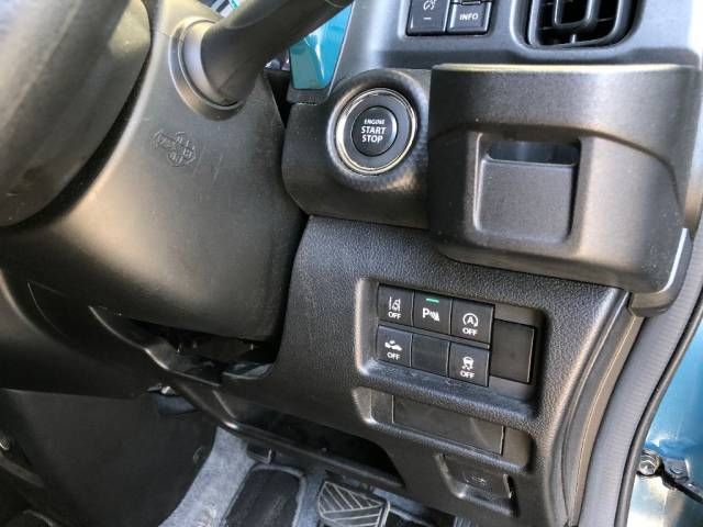 2023 Mazda フレアクロスオーバー 4WD XG auction photo 5