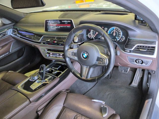 2018 BMW 7 Series 740E I-Performance M Sport auction photo 3