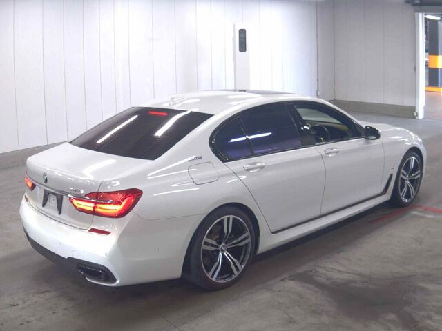 2018 BMW 7 Series 740E I-Performance M Sport auction photo 5