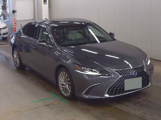 2022 Lexus ES ES300H VER-L Japan auction vehicle
