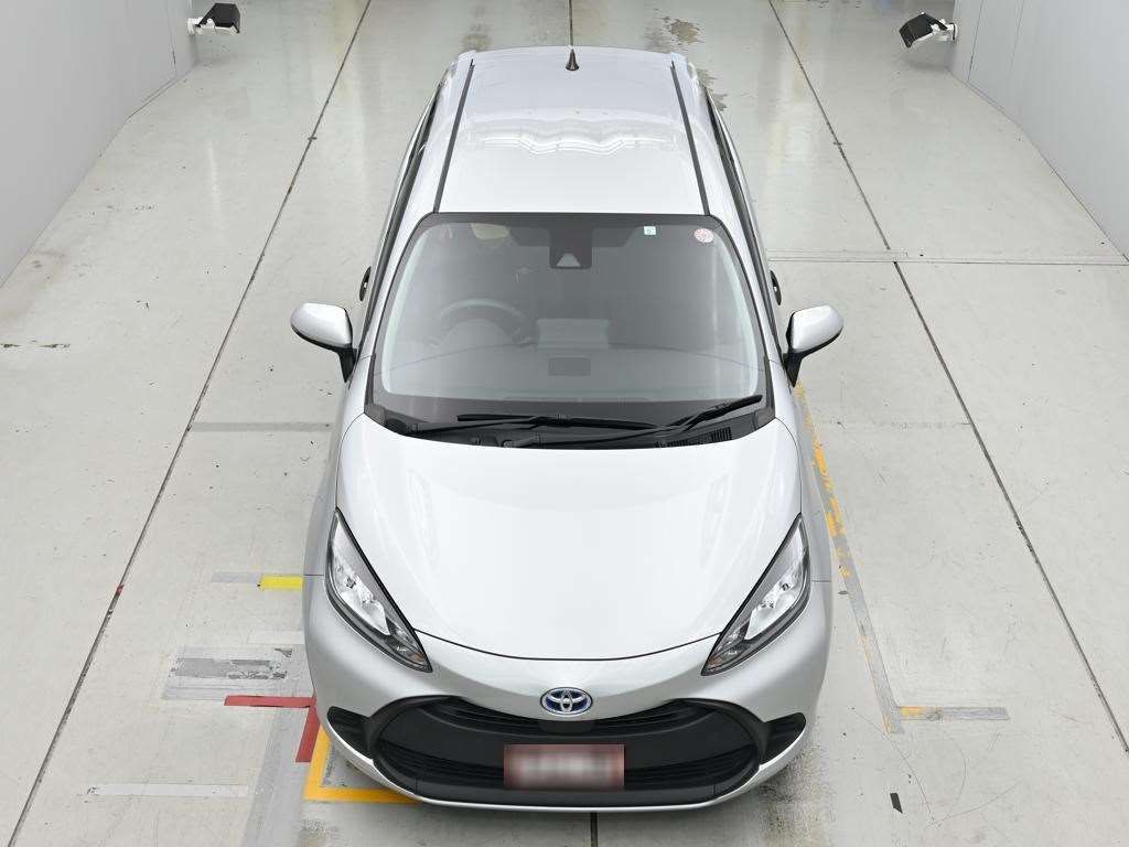 2023 Toyota Aqua B auction photo 7